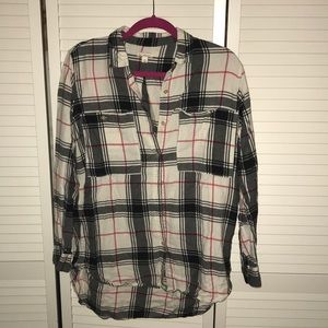 GAP White and black flannel